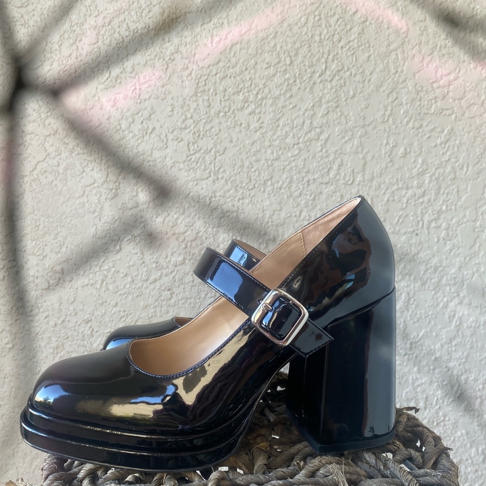 Steve Madden Mary Jane Heels